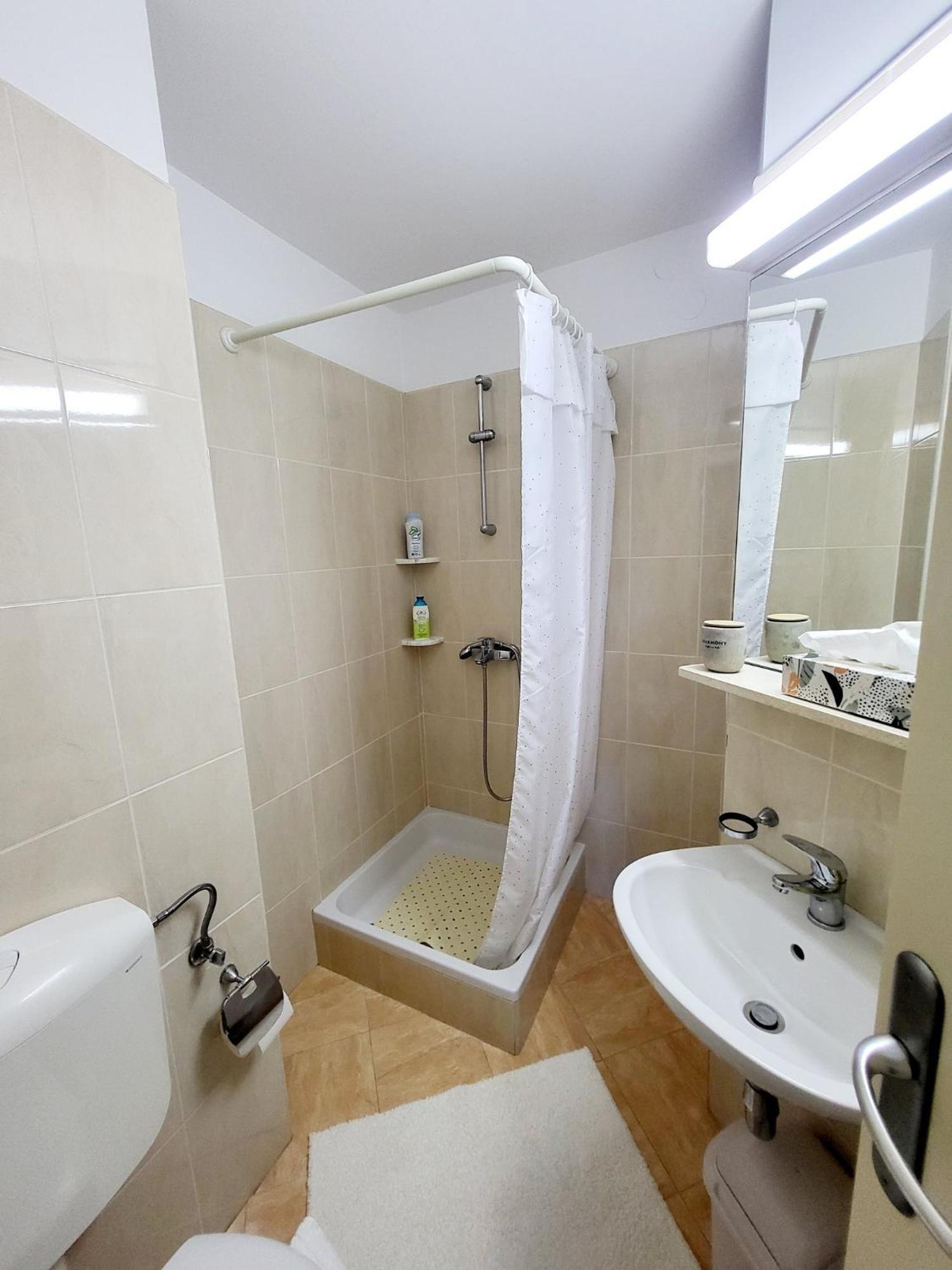 Terrace I Apartman *